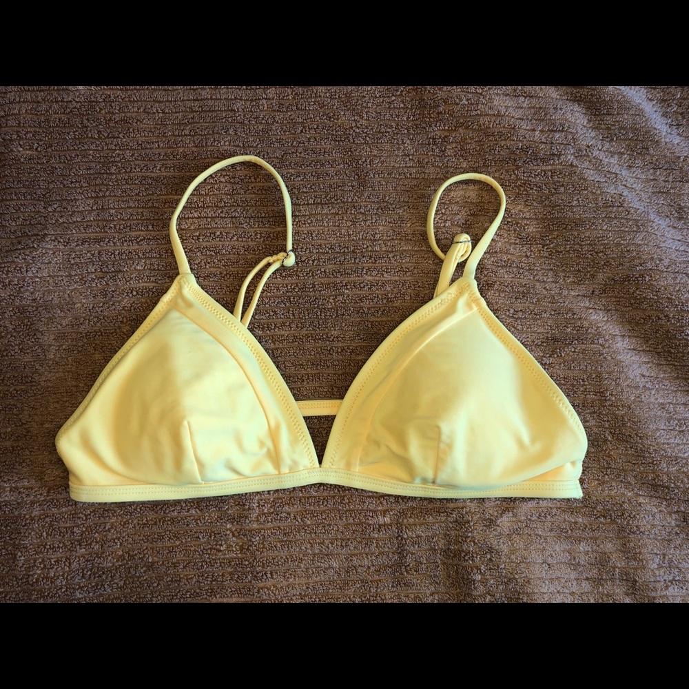 Cupshe yellow swim suit top size medium